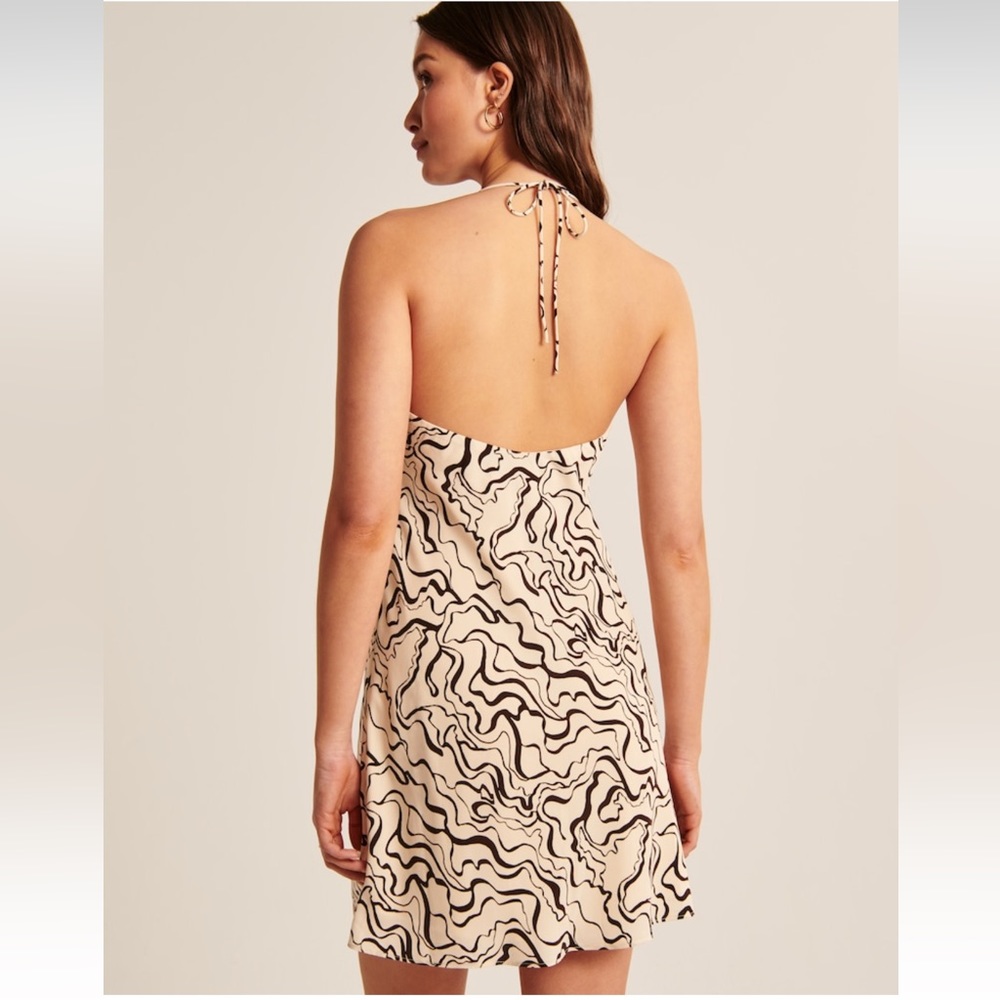 ✨ A&F Halter Mini Dress ✨ - Picture 6 of 8